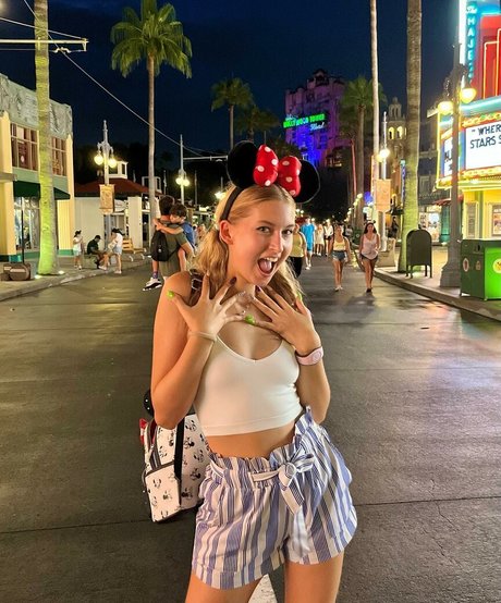 Whosb3th actrice artistique photos