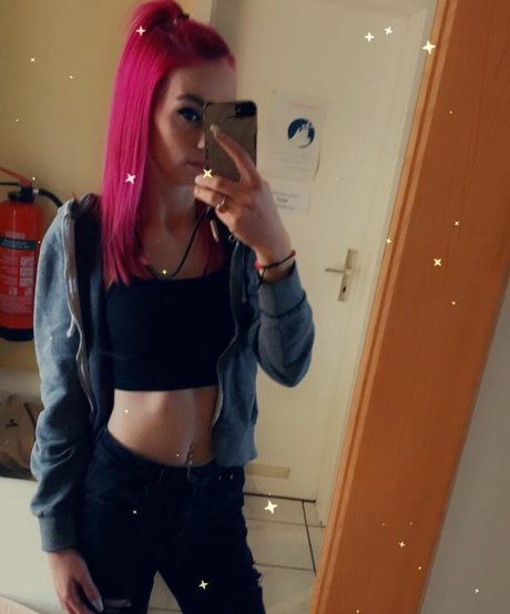 Gina gzuz star du porno hd galerie