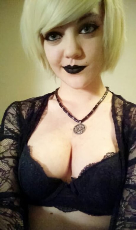 pawg blonde uniquementfans plutôt parfait archive