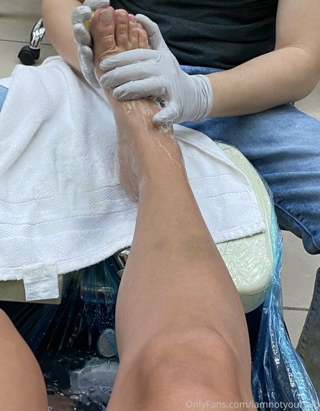 iamnotyoursub modèle sexy des photos