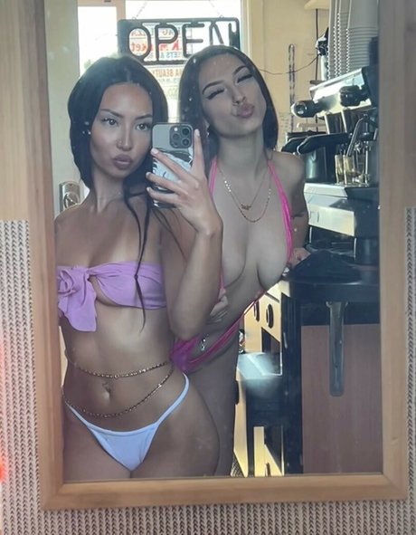 Ceces Playground star du porno de haute qualité images