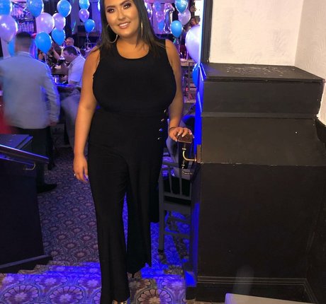 Darci Ormiston nus de stars du porno image