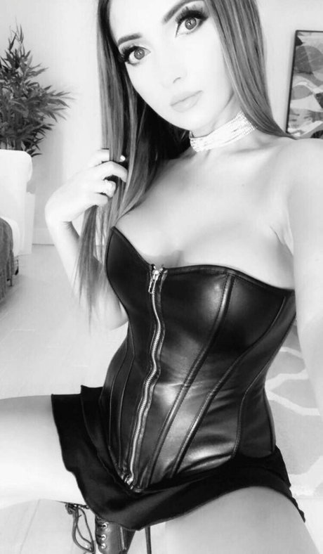 Russianxxtasy Remy art star du porno galeries