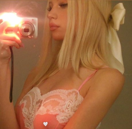 blondie angelika actrice artistique collection