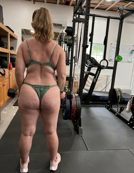 Wifeydoingthingz star exclusive collection