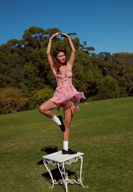 doch olega modèles nus img