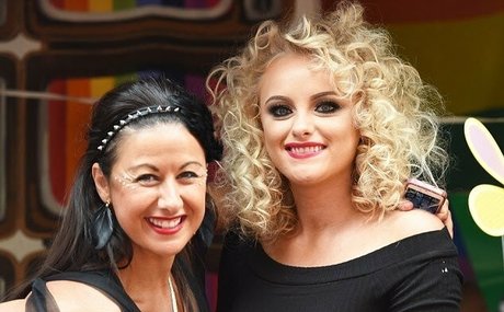 Hayley Tamaddon art de star du porno img