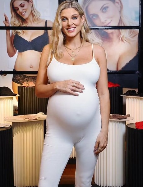 Ashley Louise James star pornographique image