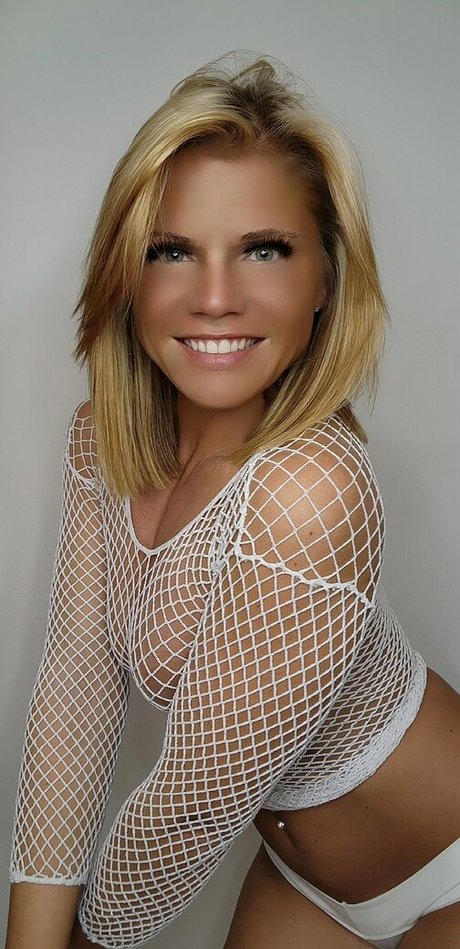 juliaandrea92 joli modèle galerie