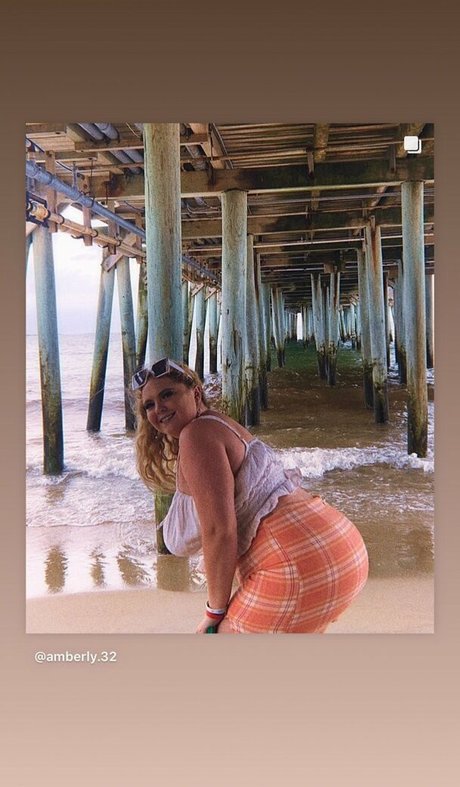 Amberly étoile sexy image