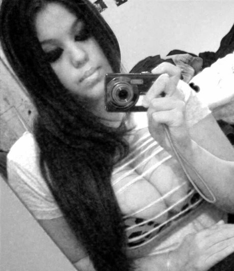 Sabrina Miqueletti star pornographique collection