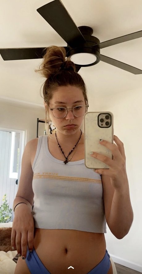 Peyton Coffee actrice sexy des photos