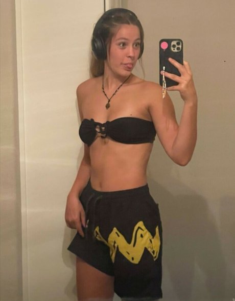 Peyton Coffee actrice parfaite photos