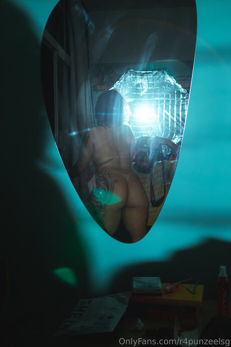 r4punzeelsg modèle nu photos