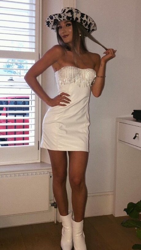 Ellyserose art star du porno des photos