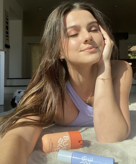 Hunter Deno actrice parfaite images