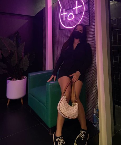 Yes Give étoile de l'art archive