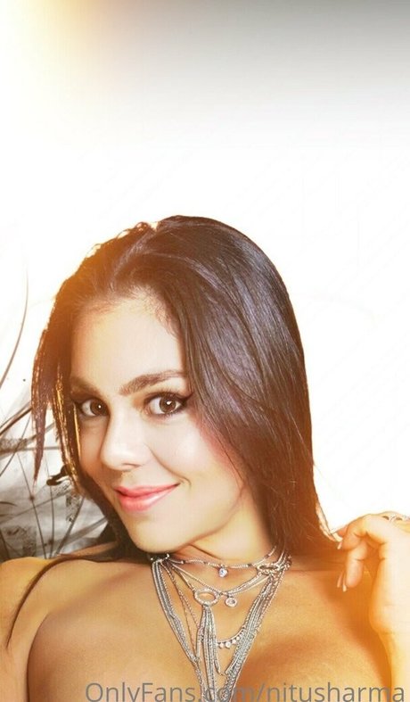 Nitu Sharma actrice exclusive photos