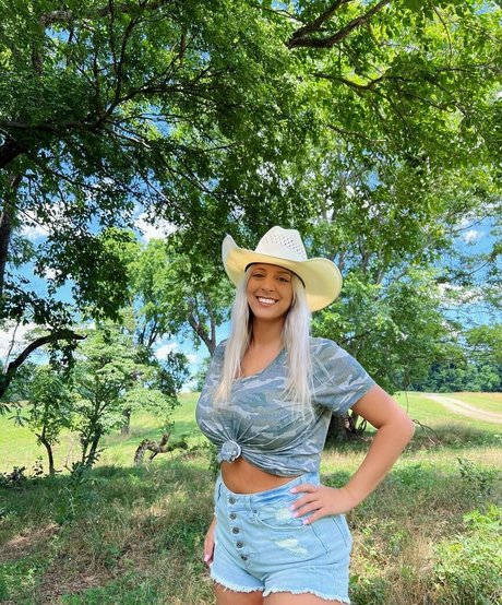 Hannah Murrell modèle gratuit galeries