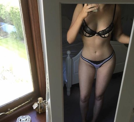 Chloe Rock star du porno nue photos