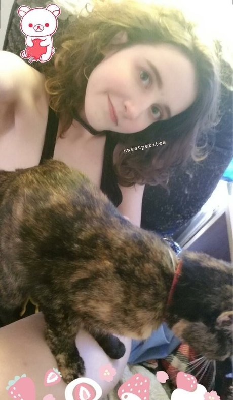 Sweetpetites modèle érotique archive