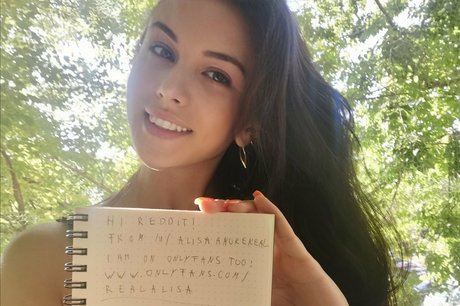 Alisa I modèle sympa photos