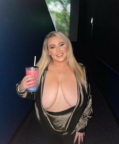 This is laura actrice de sexe img