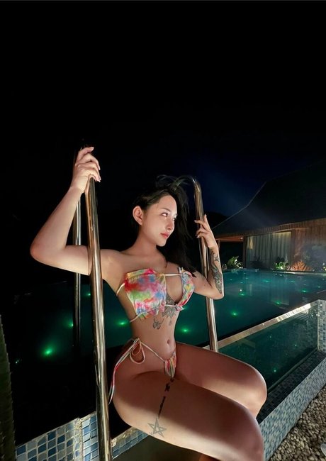 Songyuxin Hitomi actrice de sexe photos