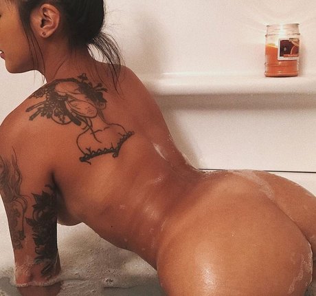 riribunkiki modèle de haute qualité archive