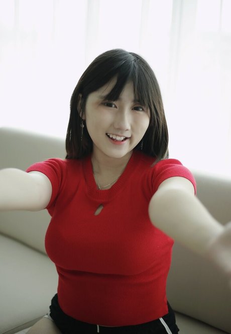 Dea Marella star du porno de haute qualité des photos