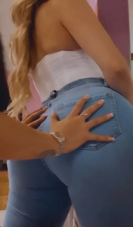 Latina California Girl modèles nus photos