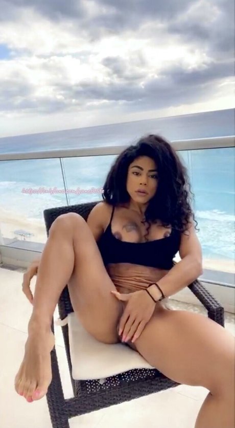 Yanet haut de star du porno images