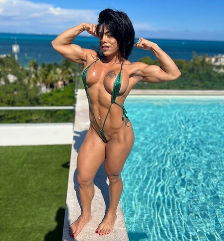 Yanet étoile érotique collection