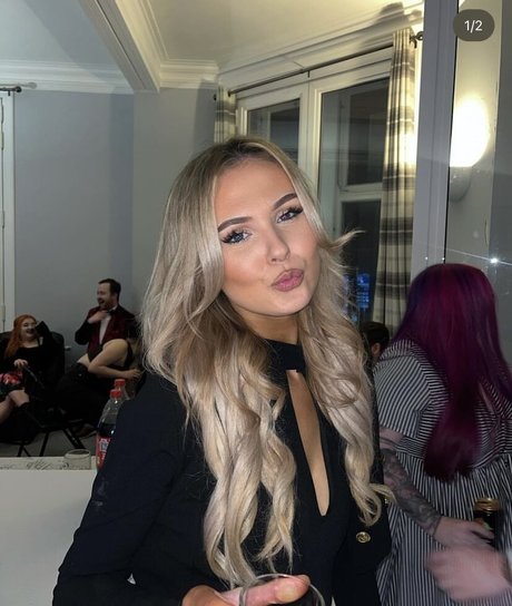 Sophie Campbell modèle exclusif photo