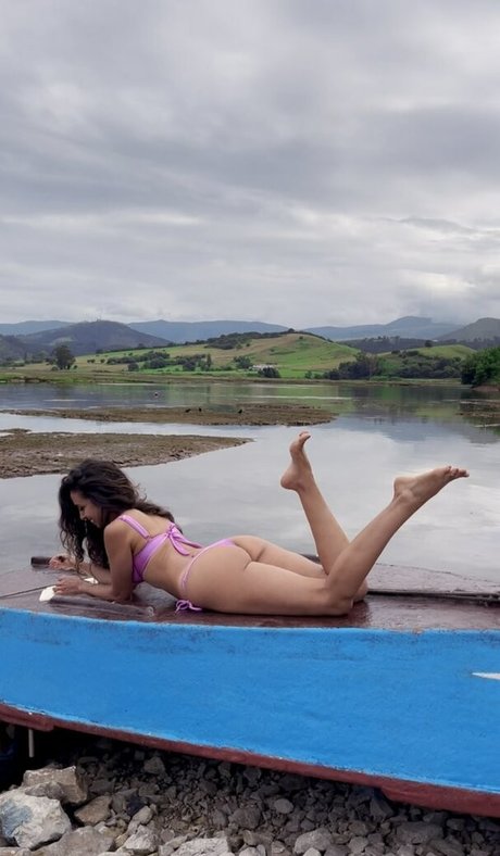 Finalmente étoile de l'art galeries