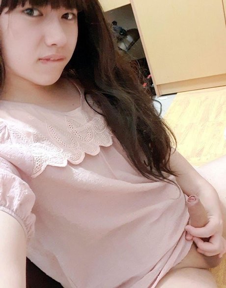 Thetsjess top star des photos