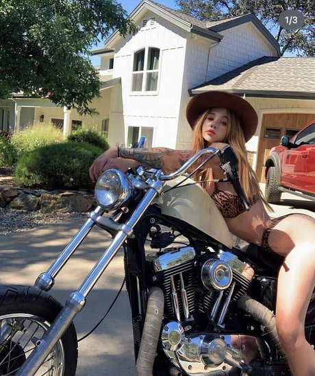 Diana Deets étoile chaude galerie