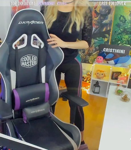 chatte ado onlyfans gratuit de haute qualité photos