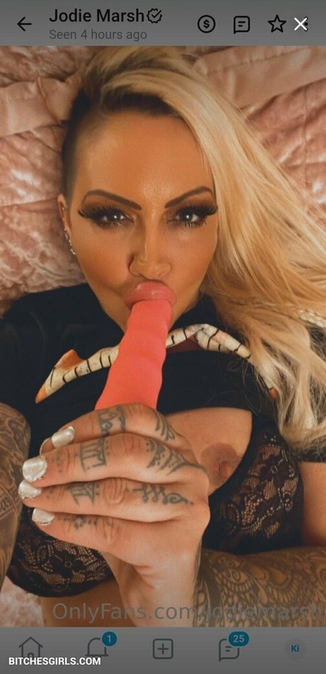 Jodiemarsh modèle hd photos