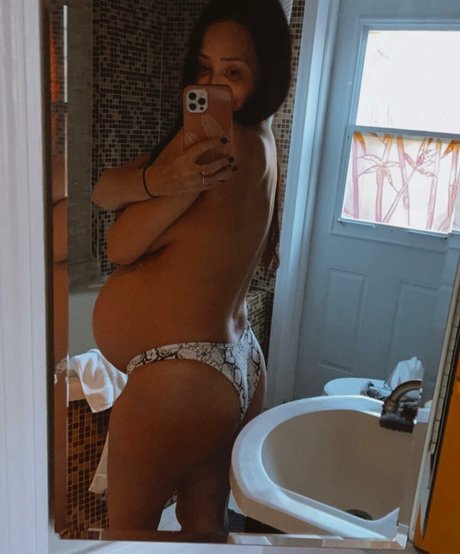 Shea Sweetness star du porno belle galeries