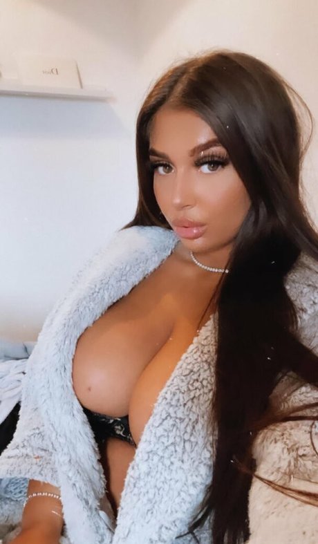 naughtybabeoxo sexe star galeries