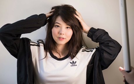 Julia Nakamura star du porno exclusive img