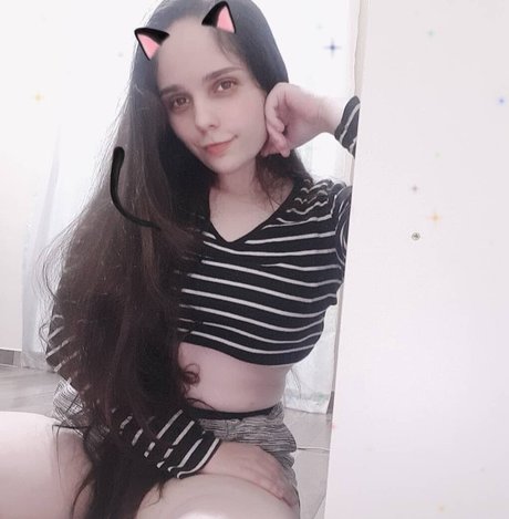 Laysa Meroto modèle sympa image