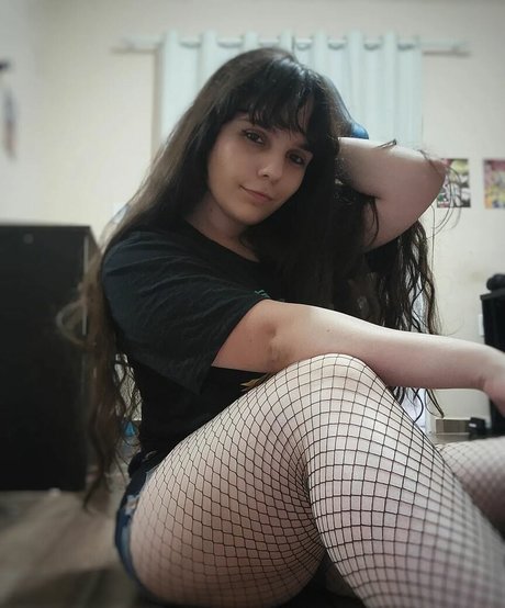 Laysa Meroto modèle xxx archive