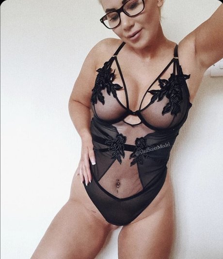 GailScott modèle pornographique des photos