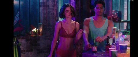 Claire Chust modèle xxx des photos