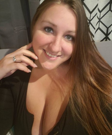 Caityy Cakesss actrice hd archive