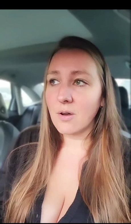 Caityy Cakesss haut étoile des photos