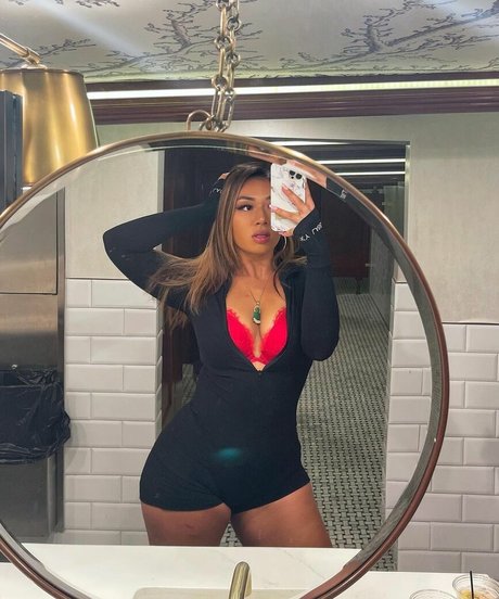 Kimberly Nguyen art étoile photos