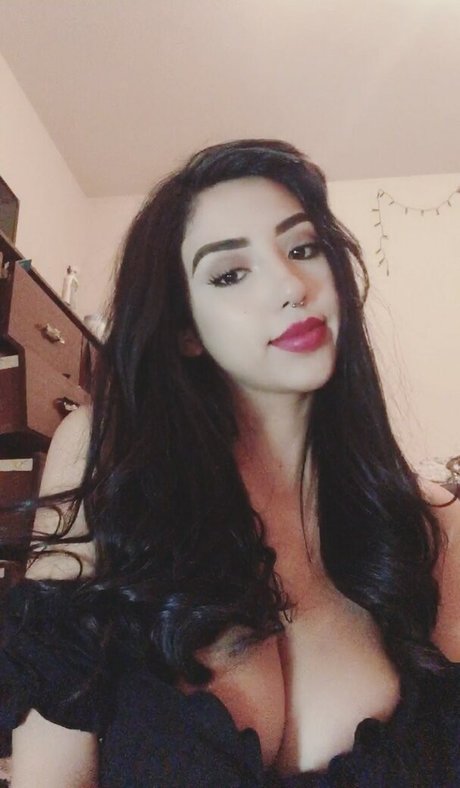 Alexandra Nicole étoile magnifique photo